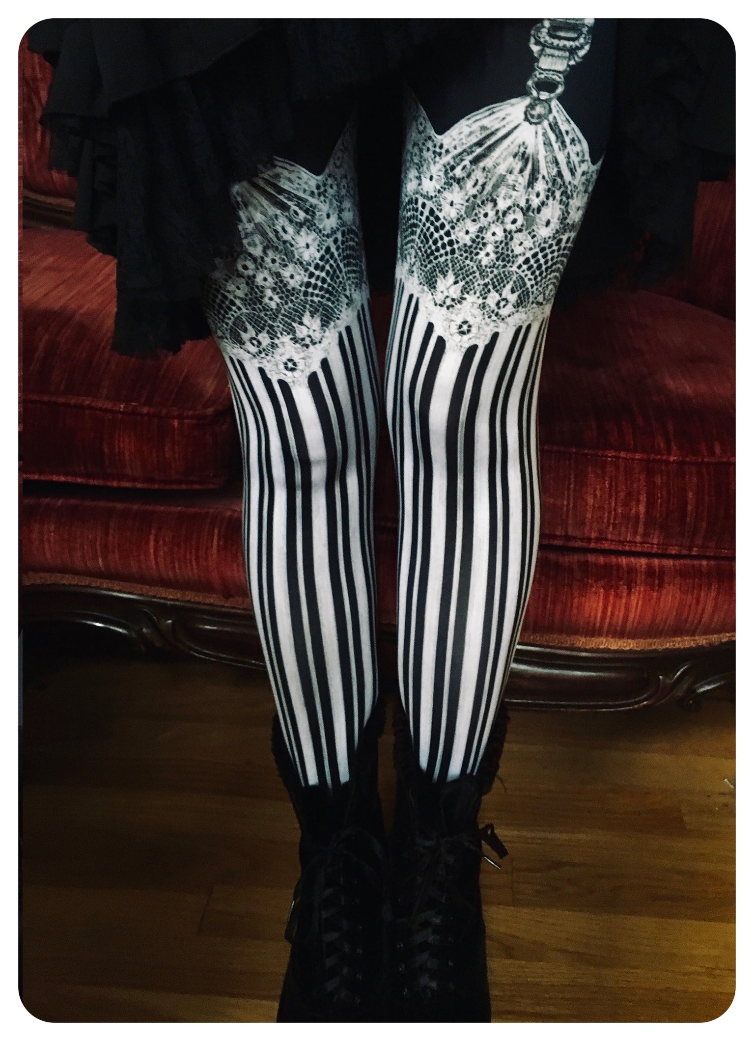 Burlesque Leggings ~ Fox Savant